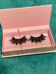 Lashes Nina's Boutique3