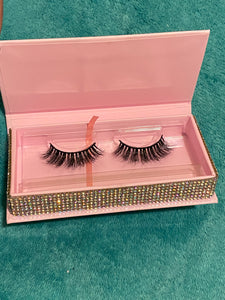 Lashes Nina's Boutique3