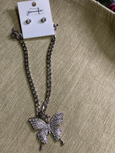 Load image into Gallery viewer, Large Butterfly necklace set
