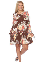 Load image into Gallery viewer, Plus Size Floral dress with pockets Brown
